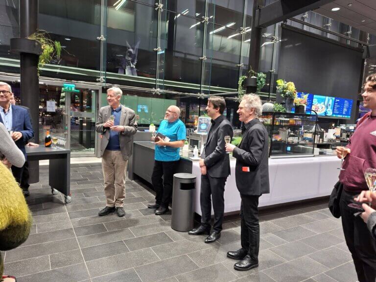 Muusikkotapaamisessa vilkasta keskustelua musiikista ja muustakin